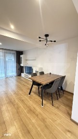 Apartament tip vila cu 5 camere si curte in zona Tractorul