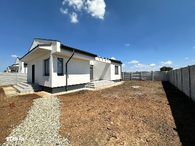 4 camere 2 bai teren 444mp PROMOTIE