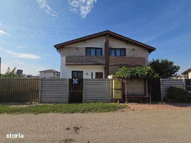 Vila duplex-mobilata si utilata -4camere -2 bai-dressing-str asfaltata