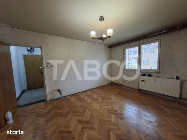 Cenusareasa apartamentelor - renovabil- balcon pivnita Mihai Viteazul