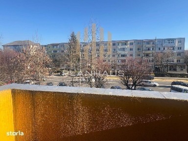 Vintage apartament 4 camere, B-dul București / Regele Mihai,decomandat
