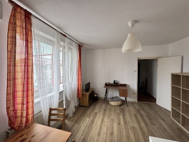 Proprietar vand apartament 2 camere, str. Miraslau