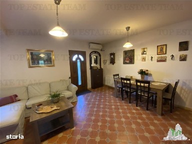 Vila spatioasa cu 3 apartamente in Fundeni Dobroiesti