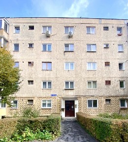 Apartament cu 3 camere decomandat