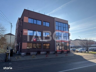 Cladire moderna cu teren 890 mp P+2E+ET spatiu comercial si birouri