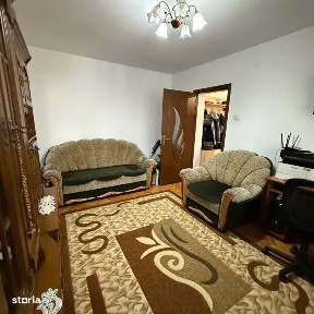 Vanzare - Apartament cu 3 camere, etaj 1, mobilat si utilat