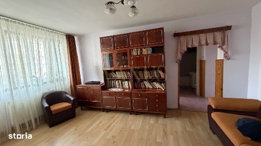 Apartament 2 camere, etaj 1, zona Decebal