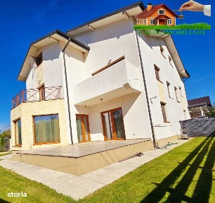 DUPLEX LUX Mobilat 4 camere 3 băi 230 mp Curte 300 mp VLĂDICENI Iasi