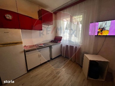 Vand garsoniera zona Vlaicu etajul 3