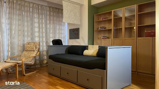 Garsoniera zona Pipera cu loc de parcare