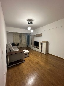 Apartament 3 camere de inchiriat