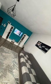 Apartament 2 camere, zona Terra.