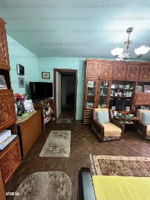 Apartament 3 camere, semidecomandat - Centrul Civic