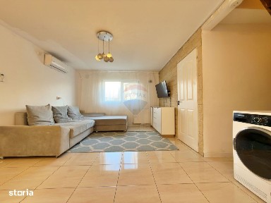 Casă cu 5 camere de vânzare în zona 3 Insule, Arad