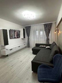 Inchiriez/vand apartament doua camere, ultracentral.