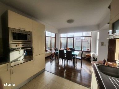 Casă de vânzare cu 3 camere, teren 415 mp, Bascov