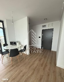 Apartament 2 camere, Centrala Proprie, loc parcare, zona Torontalului
