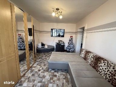Ap 2 camere 49 mp!- școala centrală Câmpina
