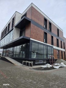 Vand /inchiriez imobil Sannicoara,str.Clujului,nr.20