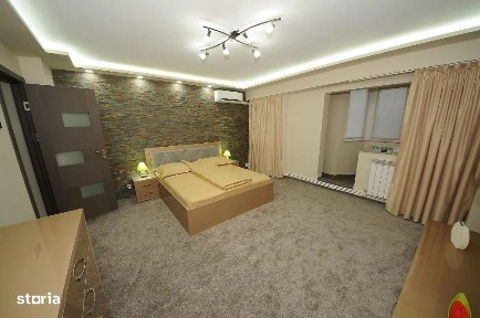 1 camera Mazepa 1 pret 380 euro