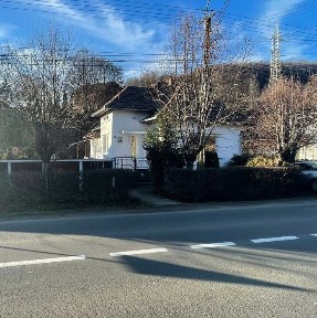 Casă familială recent renovată