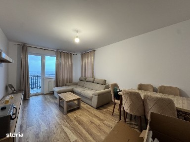 De închiriat apartament 3 camere, zona Coresi, Tractorul