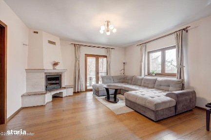 Vilă Impresionantă în Tunari - Spațiu, Confort și Eleganță!