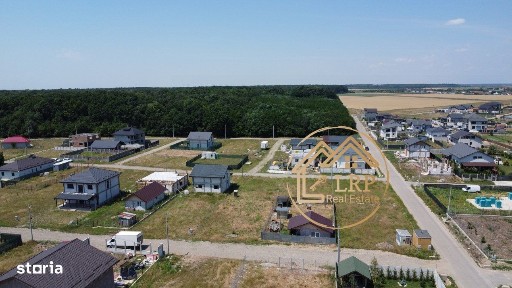 Dascalu-Vila 5 camere, 3 bai, 2 terase, 400mp teren-1000eur/mp constru