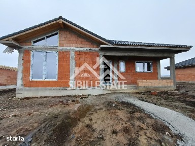 Casă individuală, parter, ansamblu rezidențial modern - Șura Mica