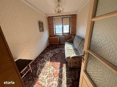 Apartament decomandat 3 camere Cuza-Voda