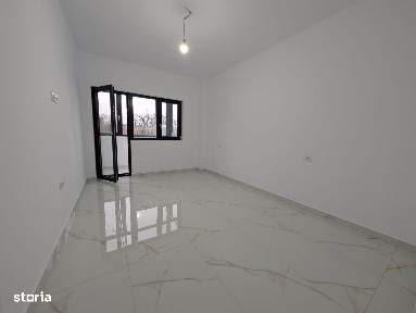 Apartament 3 camere cu gradina de 150 mp, loc de parcare inclus