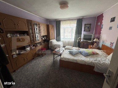 Casa de vanzare cu 6 camere, 374 mp, teren 719 mp, strada Baritiu