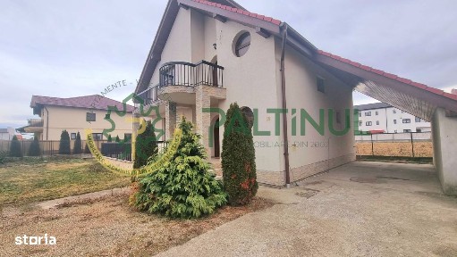 Casă în Șelimbăr - Pictor Brana | 500 mp teren · 3 dormitoare