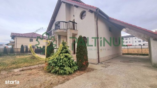 Casă în Șelimbăr - Pictor Brana | 500 mp teren · 3 dormitoare