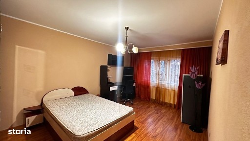 Apartament 3 camere decomandat IC Frimu