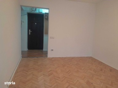 Inchiriez apartament 3camere,nemobilat,Valea Rosie,zona Sp Militar