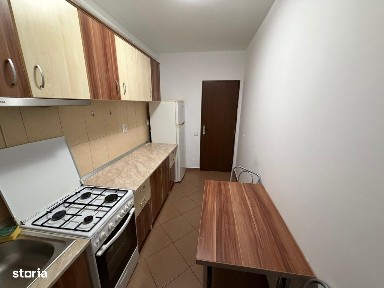 Ap 1 cam decom, 40 mp, balcon, bl nou, zona benzinariei MOL Cl. Turzii
