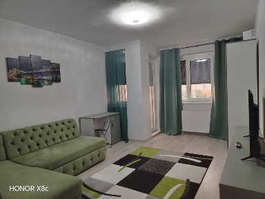 Apartament de închiriat/de vanzare