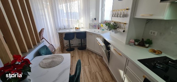 ZONA OBCINI-bloc nou- apartament de LUX cu 3 camere