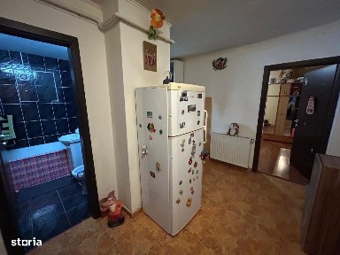 Apartament decomandat, spatios, partial mobilat, balcon, Bartolomeu!