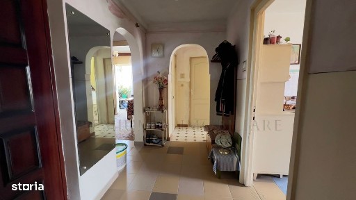 Super Oferta - Apartament cu 3 camere - Decomandat