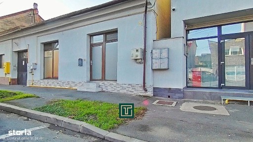 Apartament de vanzare la parter cu două intrări, Andrei Șaguna - Arad