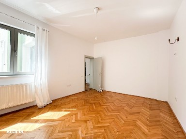 Casa langa Parcu central, 280 m2 utili, curte