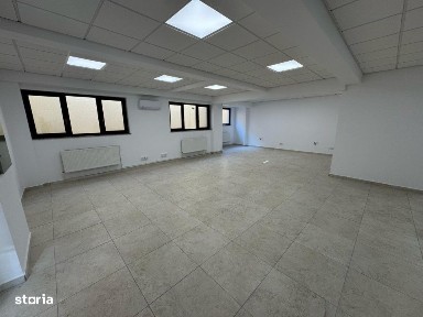 Spatiu comercial, demisol, 139.9mp, open-space, cartier Centru