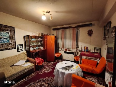 Apartament de vanzare - Zona 9 Mai, Targu Jiu, etaj intermediar