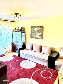 Apartament 3 camere, Decomandat, Centru