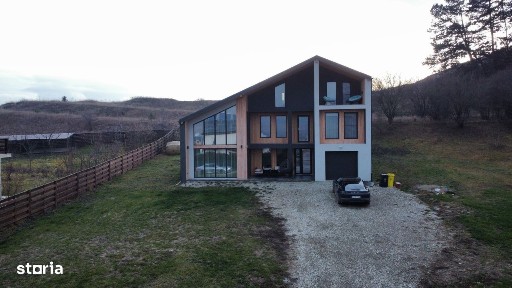 Casă exclusivistă pe Dealul Lempeș - Sânpetru, Brașov