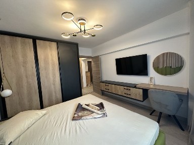 Inchiriez apartament 2 camere, complet mobilat, zona stadionul Farul