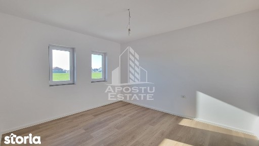 Jumatate de duplex pe parter cu 3 camere si 2 bai, Sag, Timis