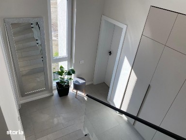 Apartament modern cu 3 camere/Terasa/Parcare